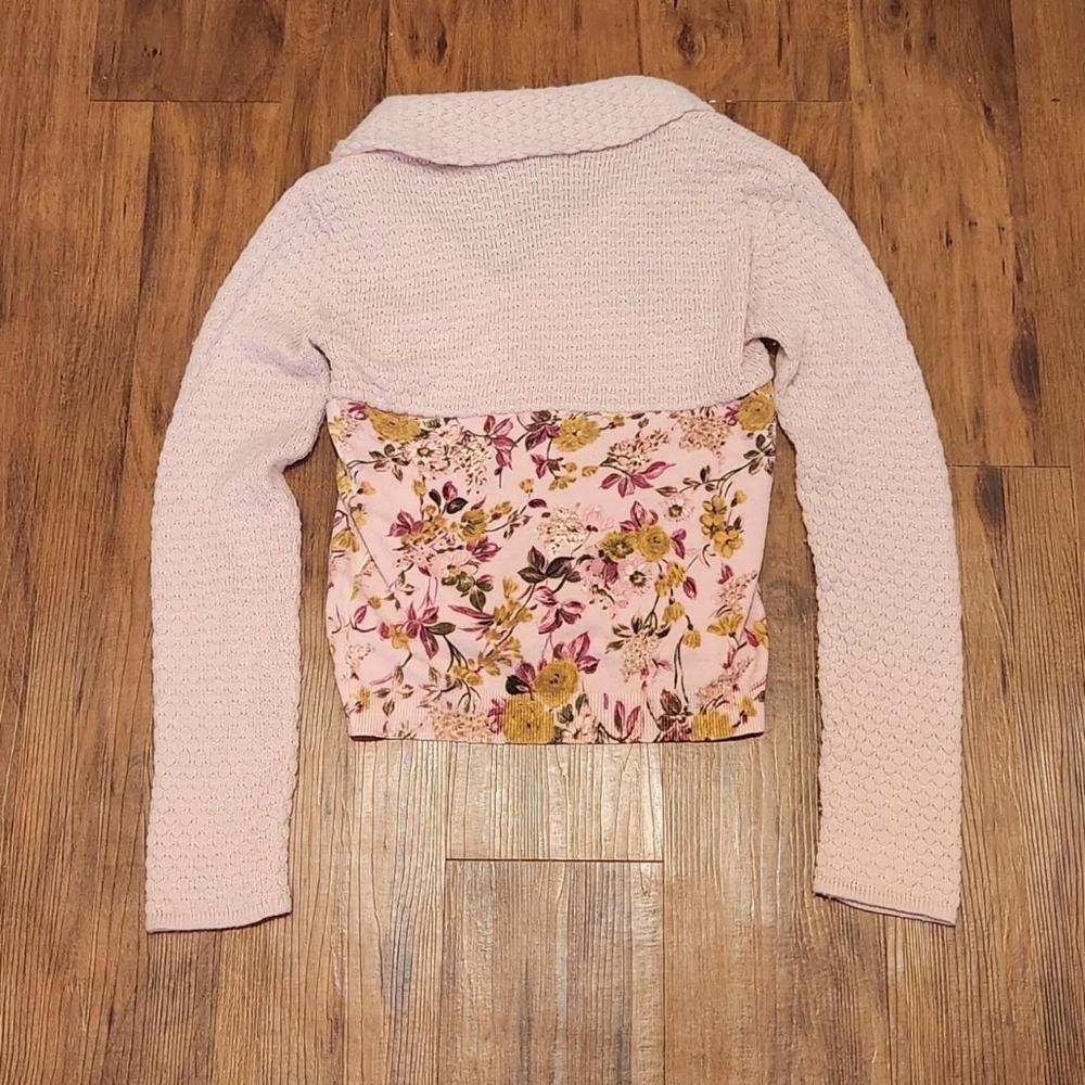 Y2K Floral Light Pink Cardigan - Picture 3 of 5